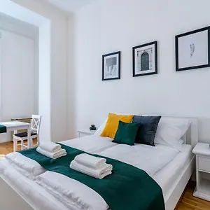  Apartament Budafoki