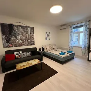 Smith House Budapest
