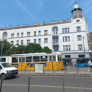 Gecko Budapest