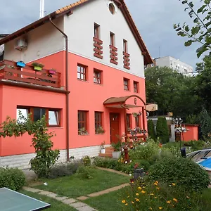 Aranyeso Vendeghaz Csorbai Budapest