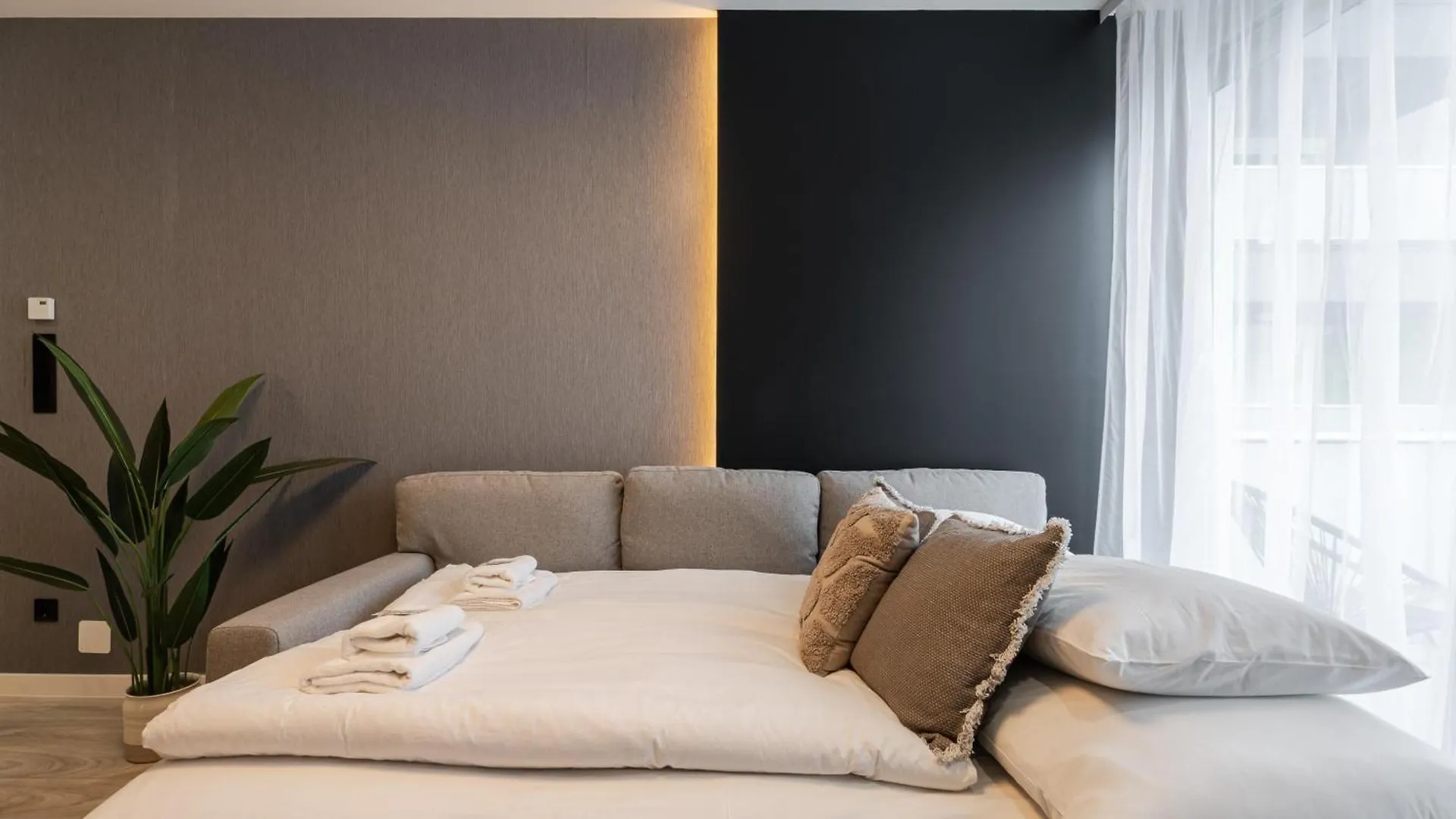 Buda Side Luxury Apartments 3-4-5 Budapest