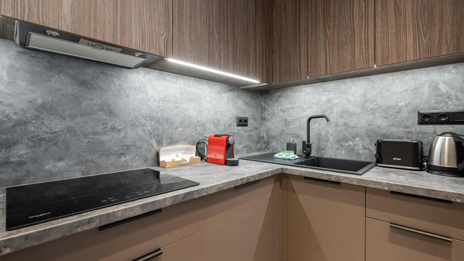 Buda Side Luxury Apartments 3-4-5 Budapest 0*,  Hungary